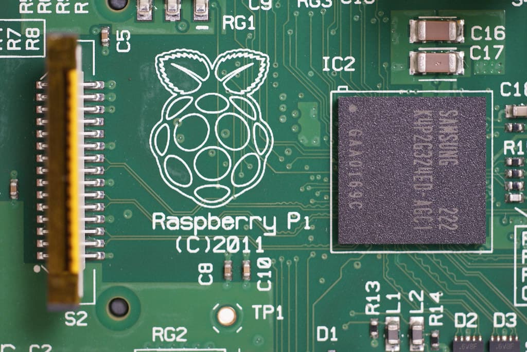 Experiments with Raspberry Pi